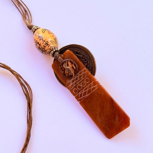 Woman’s Vintage Chinese Coin, Porcelain, and Carved Stone Pendant Necklace​ - Picture 5 of 6